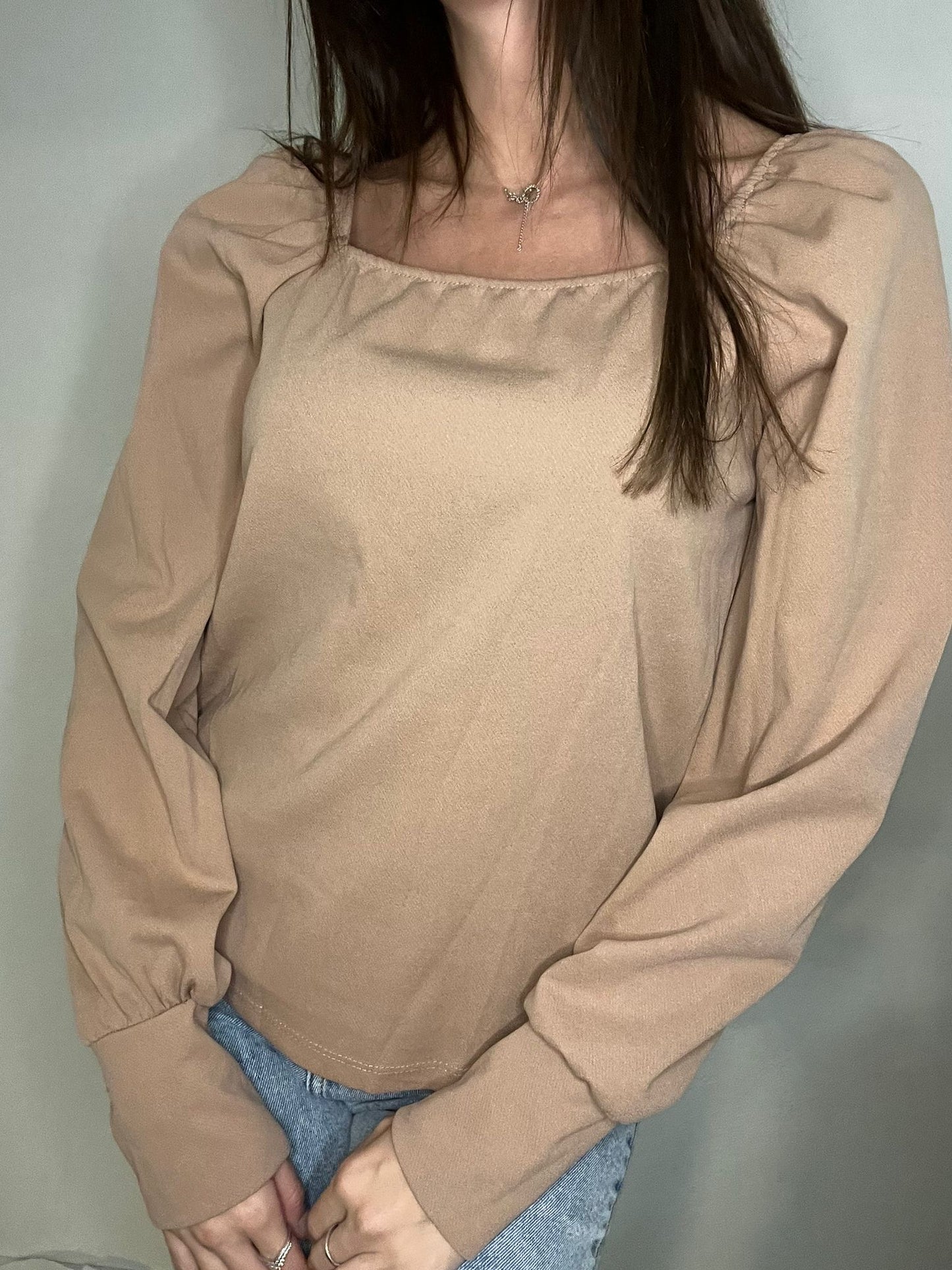 pull avec encolure carrée