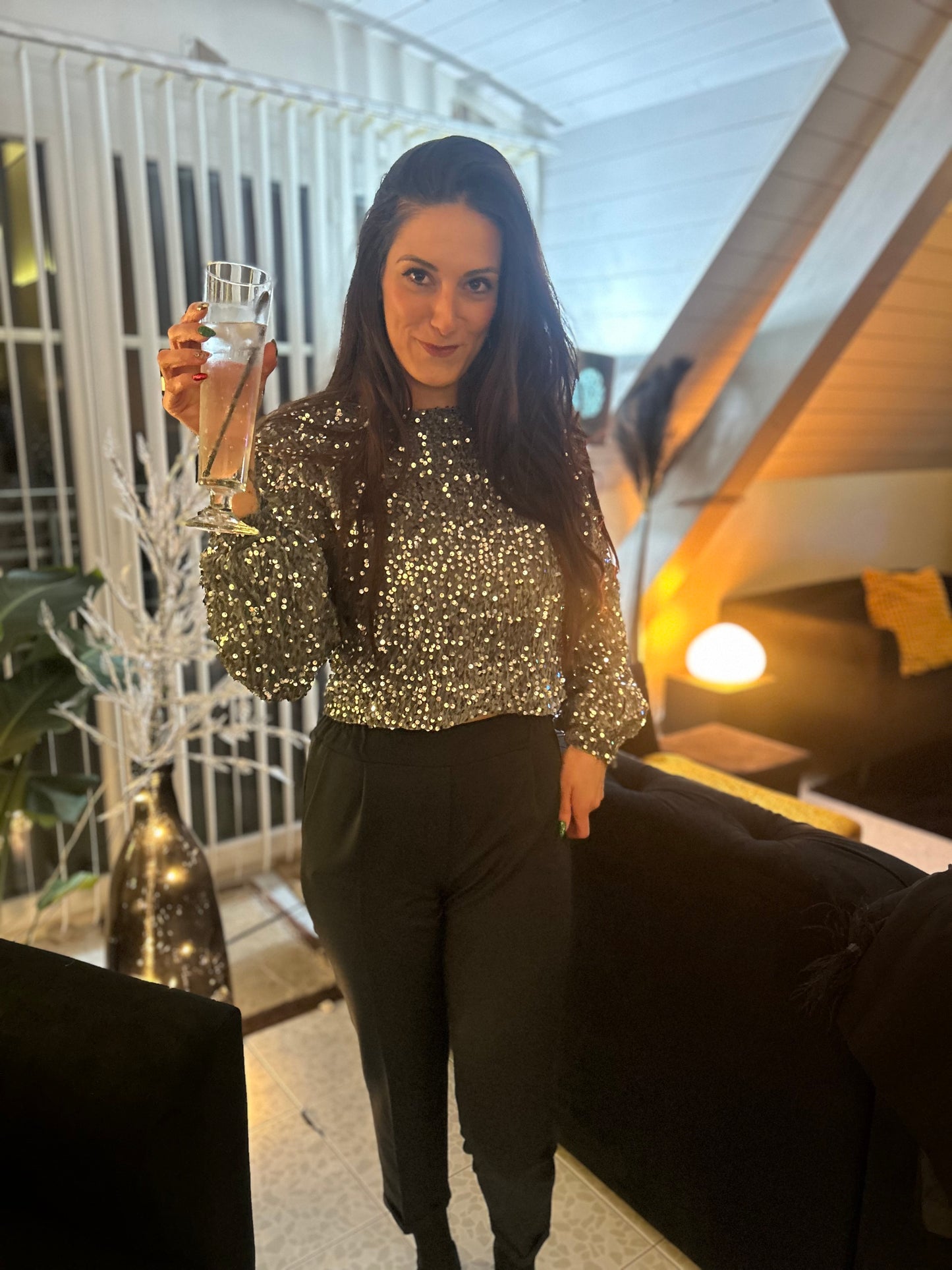 Pull à sequins avec épaulettes