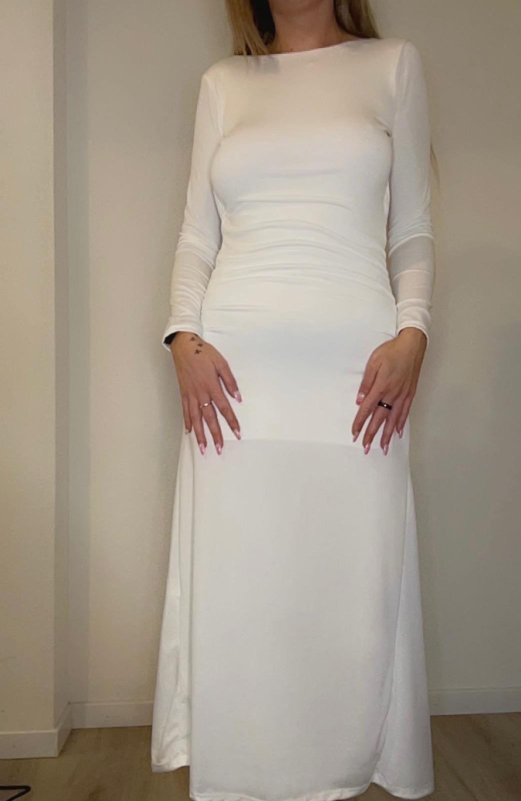 Robe longue dos ouvert