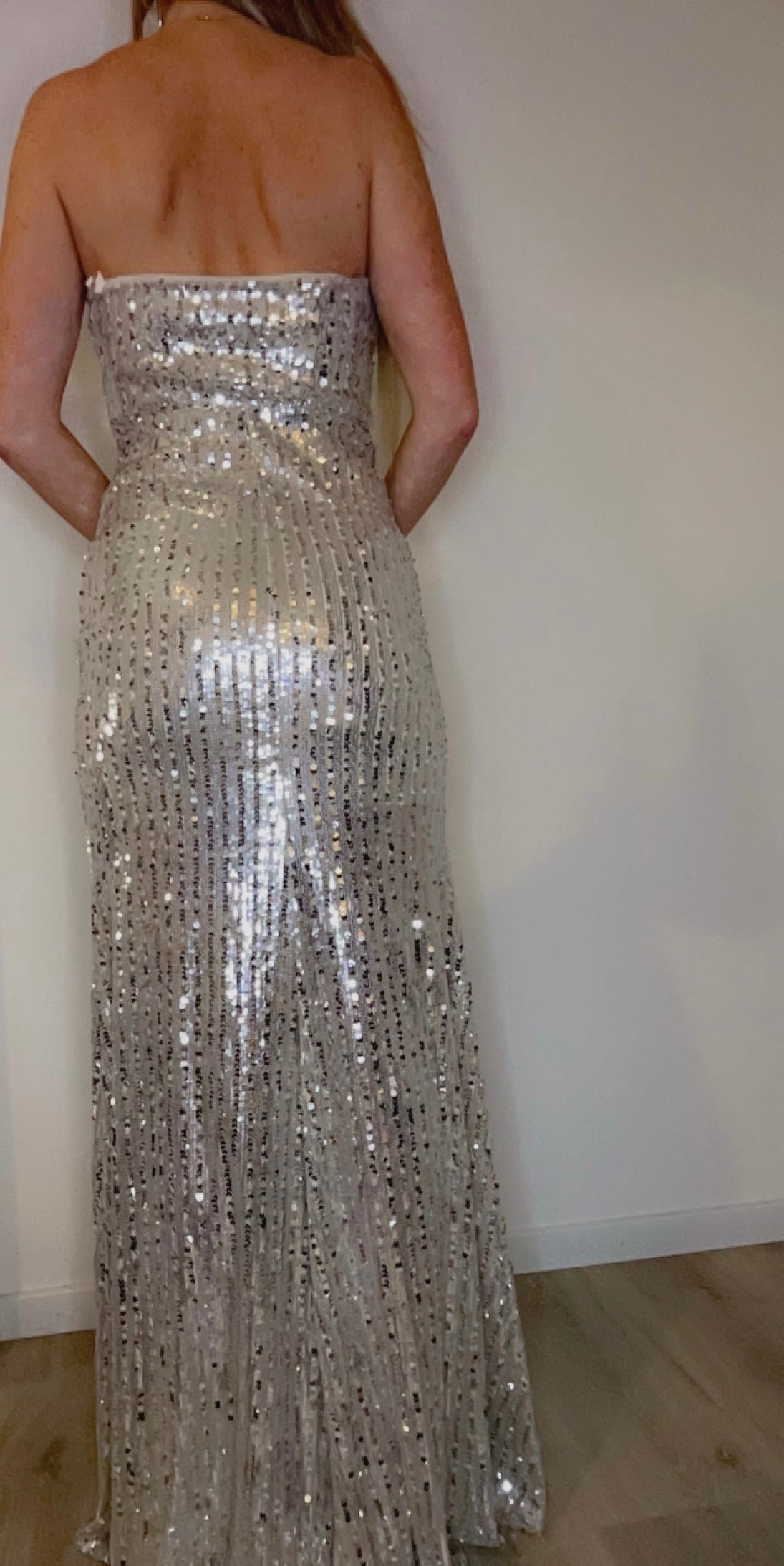 Robe filet à sequins